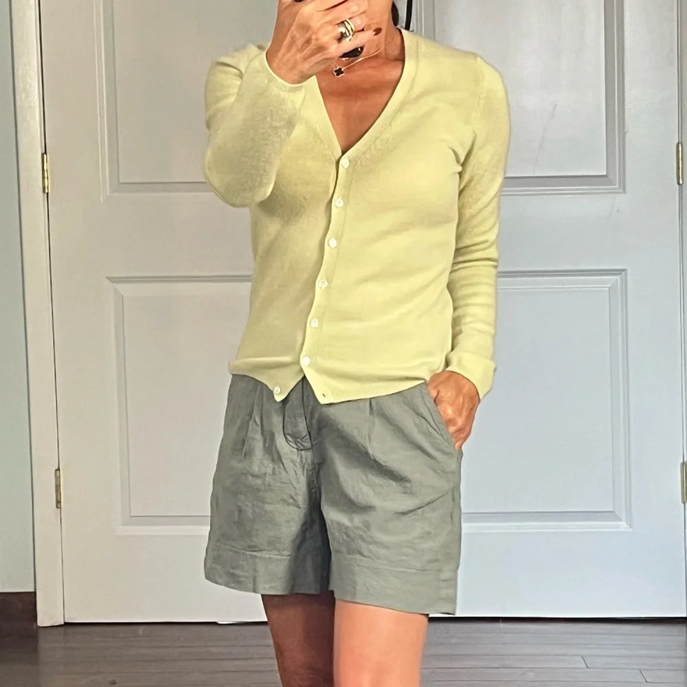 Ann Taylor 100% cashmere v neck cardigan sweater size XS